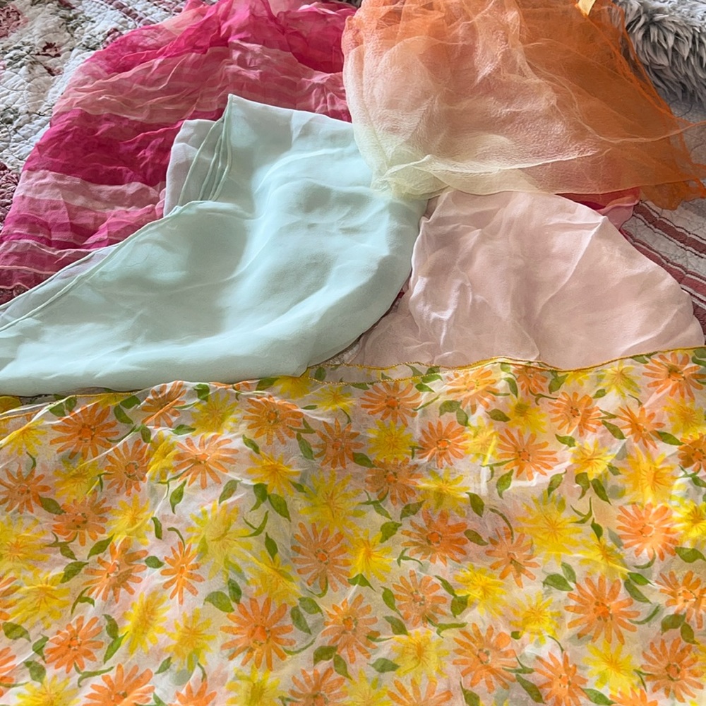 Lot vintage MCM 5 silk and nylon sheer scarves